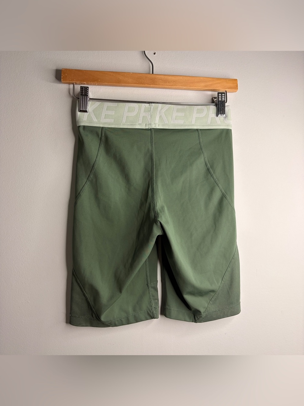Nike Pro Biker Olive Green Mesh Athletic Compression Shorts Medium 9” - Picture 4 of 7